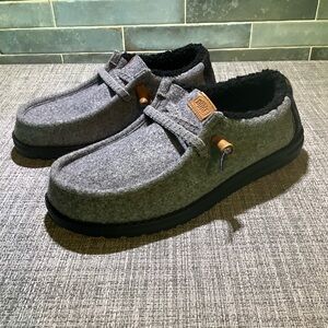 HEYDUDE Men’s Wally Cozy Plaid Loafers In Smoke Grey With Sherpa Lining
